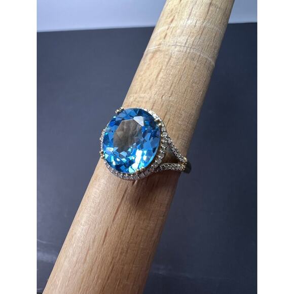 Swiss blue topaz and diamond 10k gold halo ring size 9 - Picture 2 of 11